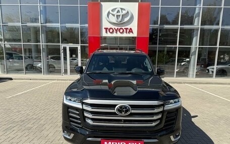 Toyota Land Cruiser, 2026 год, 15 800 000 рублей, 8 фотография