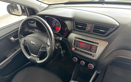 KIA Rio III рестайлинг, 2016 год, 1 099 000 рублей, 24 фотография