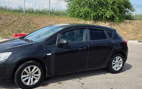 Opel Astra J, 2012 год, 650 000 рублей, 2 фотография