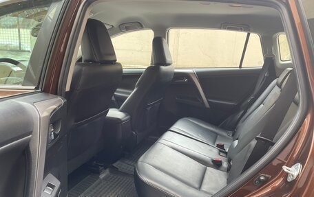 Toyota RAV4, 2016 год, 2 300 000 рублей, 5 фотография
