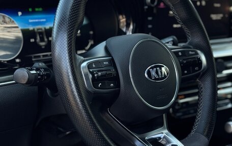 KIA K5, 2021 год, 1 800 000 рублей, 10 фотография