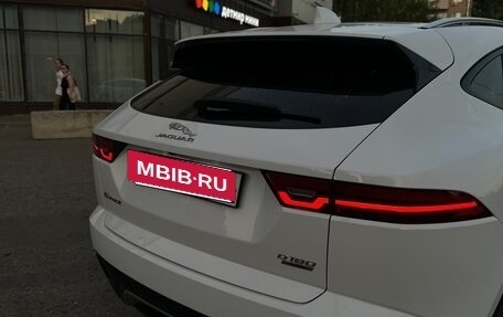 Jaguar E-Pace, 2018 год, 3 550 000 рублей, 14 фотография