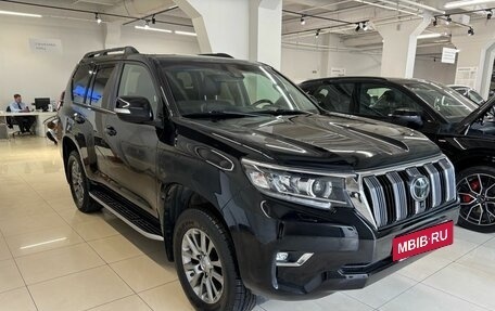 Toyota Land Cruiser Prado 150 рестайлинг 2, 2018 год, 4 750 000 рублей, 3 фотография