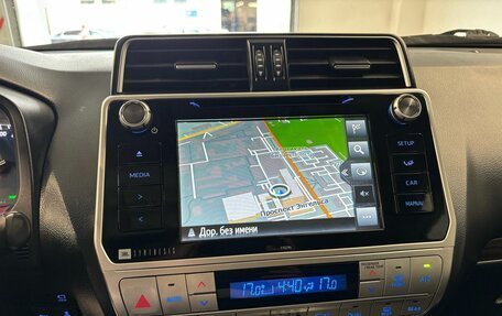 Toyota Land Cruiser Prado 150 рестайлинг 2, 2018 год, 4 750 000 рублей, 24 фотография