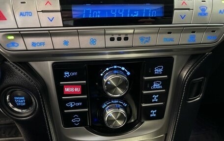 Toyota Land Cruiser Prado 150 рестайлинг 2, 2018 год, 4 750 000 рублей, 26 фотография