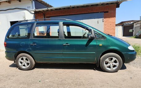 Volkswagen Sharan I рестайлинг, 1997 год, 275 000 рублей, 3 фотография