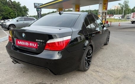 BMW 5 серия, 2009 год, 1 500 000 рублей, 4 фотография