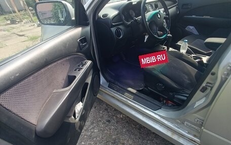 Mitsubishi Outlander III рестайлинг 3, 2003 год, 310 000 рублей, 5 фотография