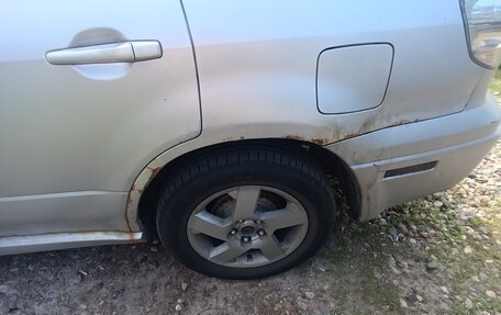 Mitsubishi Outlander III рестайлинг 3, 2003 год, 310 000 рублей, 9 фотография