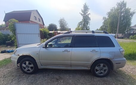 Mitsubishi Outlander III рестайлинг 3, 2003 год, 310 000 рублей, 20 фотография