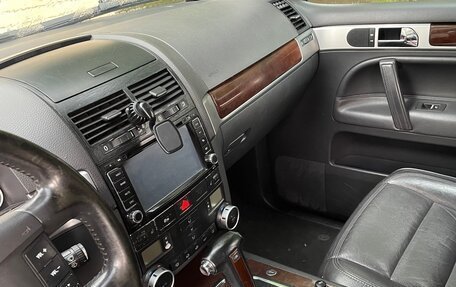 Volkswagen Touareg III, 2004 год, 620 000 рублей, 9 фотография