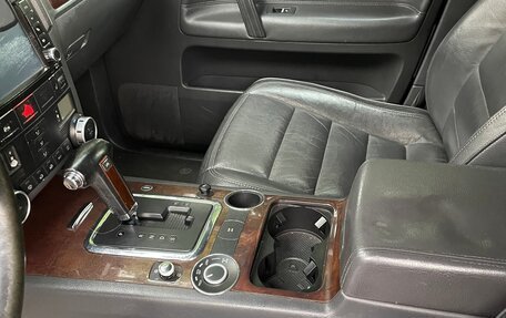 Volkswagen Touareg III, 2004 год, 620 000 рублей, 17 фотография