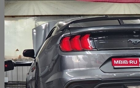 Ford Mustang VI рестайлинг, 2018 год, 3 520 000 рублей, 8 фотография