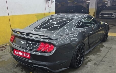 Ford Mustang VI рестайлинг, 2018 год, 3 520 000 рублей, 13 фотография