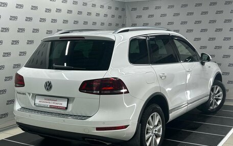 Volkswagen Touareg III, 2013 год, 2 184 000 рублей, 2 фотография