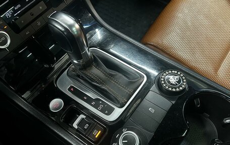 Volkswagen Touareg III, 2013 год, 2 184 000 рублей, 16 фотография