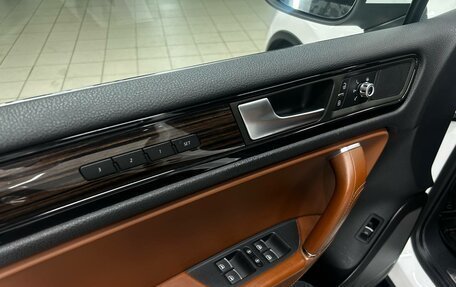 Volkswagen Touareg III, 2013 год, 2 184 000 рублей, 19 фотография