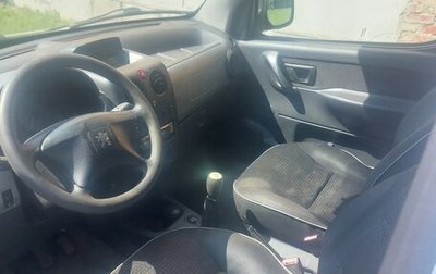 Peugeot Partner II рестайлинг 2, 2003 год, 220 000 рублей, 1 фотография