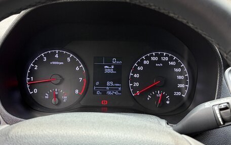 Hyundai Solaris II рестайлинг, 2018 год, 1 000 000 рублей, 10 фотография