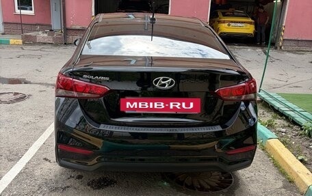 Hyundai Solaris II рестайлинг, 2018 год, 1 000 000 рублей, 5 фотография