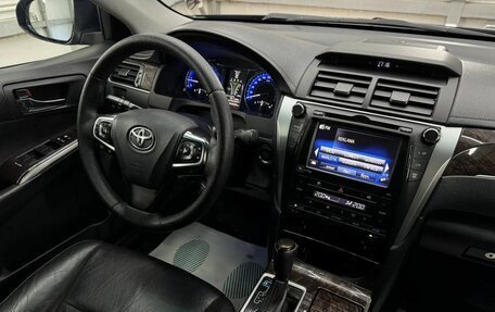 Toyota Camry, 2016 год, 2 349 000 рублей, 10 фотография