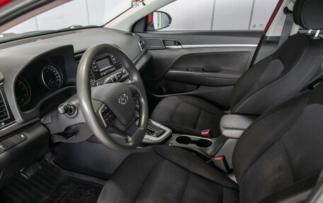 Hyundai Elantra VI рестайлинг, 2016 год, 1 350 000 рублей, 9 фотография