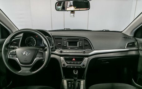 Hyundai Elantra VI рестайлинг, 2016 год, 1 350 000 рублей, 13 фотография