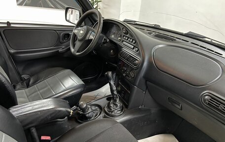 Chevrolet Niva I рестайлинг, 2015 год, 679 000 рублей, 9 фотография