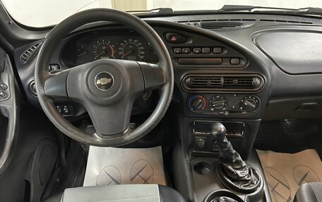 Chevrolet Niva I рестайлинг, 2015 год, 679 000 рублей, 11 фотография