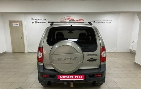 Chevrolet Niva I рестайлинг, 2015 год, 679 000 рублей, 6 фотография