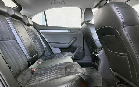 Skoda Superb III рестайлинг, 2015 год, 1 599 000 рублей, 13 фотография