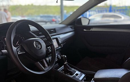 Skoda Superb III рестайлинг, 2015 год, 1 599 000 рублей, 10 фотография
