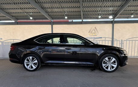 Skoda Superb III рестайлинг, 2015 год, 1 599 000 рублей, 6 фотография