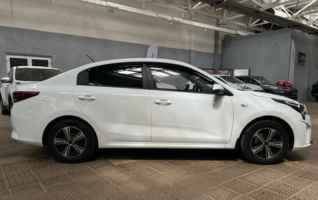 KIA Rio IV, 2020 год, 1 610 000 рублей, 4 фотография