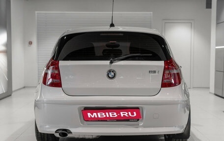 BMW 1 серия, 2011 год, 745 000 рублей, 6 фотография