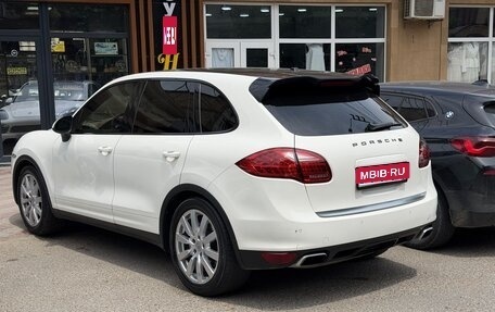 Porsche Cayenne III, 2011 год, 1 930 000 рублей, 1 фотография