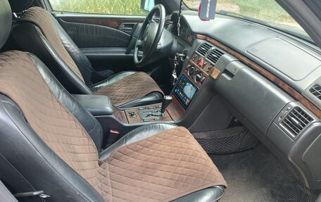 Mercedes-Benz E-Класс, 1997 год, 500 000 рублей, 15 фотография