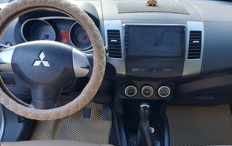 Mitsubishi Outlander III рестайлинг 3, 2008 год, 1 090 000 рублей, 7 фотография