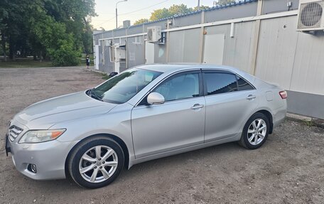 Toyota Camry, 2010 год, 1 130 000 рублей, 2 фотография