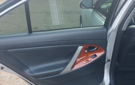 Toyota Camry, 2010 год, 1 130 000 рублей, 17 фотография
