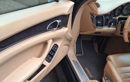 Porsche Panamera II рестайлинг, 2016 год, 4 080 000 рублей, 19 фотография