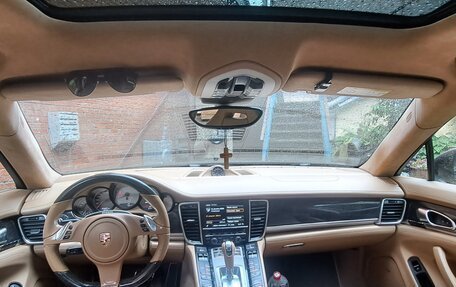 Porsche Panamera II рестайлинг, 2016 год, 4 080 000 рублей, 25 фотография