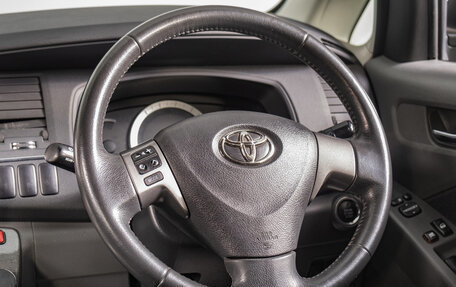Toyota ISis I, 2010 год, 1 199 000 рублей, 10 фотография