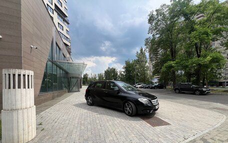 Mercedes-Benz B-Класс, 2014 год, 1 300 000 рублей, 25 фотография