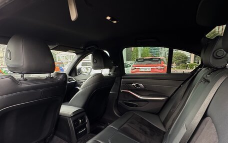 BMW 3 серия, 2019 год, 3 950 000 рублей, 10 фотография