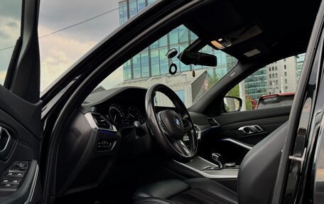 BMW 3 серия, 2019 год, 3 950 000 рублей, 8 фотография