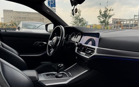 BMW 3 серия, 2019 год, 3 950 000 рублей, 9 фотография