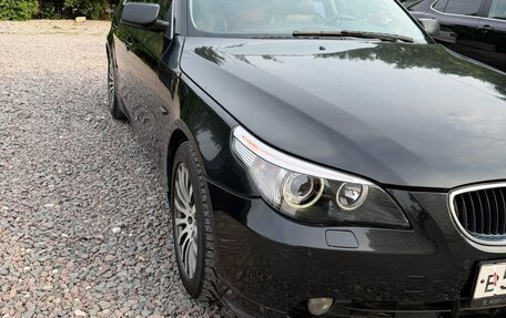 BMW 5 серия, 2004 год, 1 090 000 рублей, 2 фотография