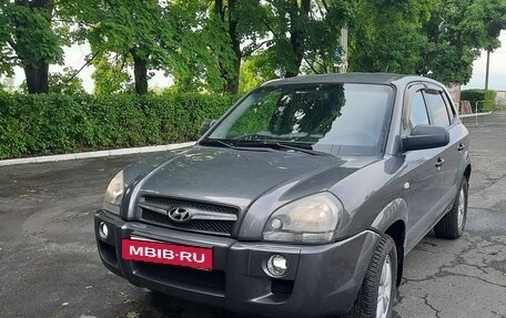 Hyundai Tucson III, 2008 год, 780 000 рублей, 2 фотография