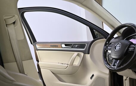 Volkswagen Touareg III, 2014 год, 1 915 000 рублей, 12 фотография